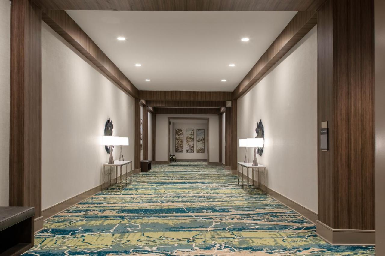 ホテル Courtyard By Marriott ジキル島 エクステリア 写真