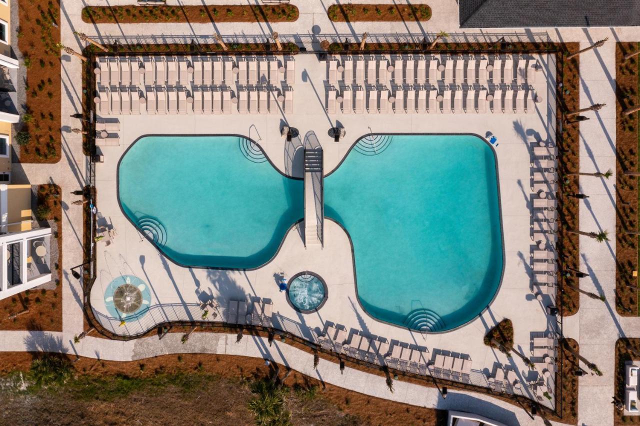 ホテル Courtyard By Marriott ジキル島 エクステリア 写真